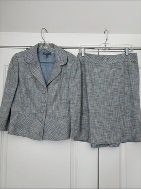Ann Taylor Classic Two-Piece Light Blue Tweed Jacket & Skirt Set